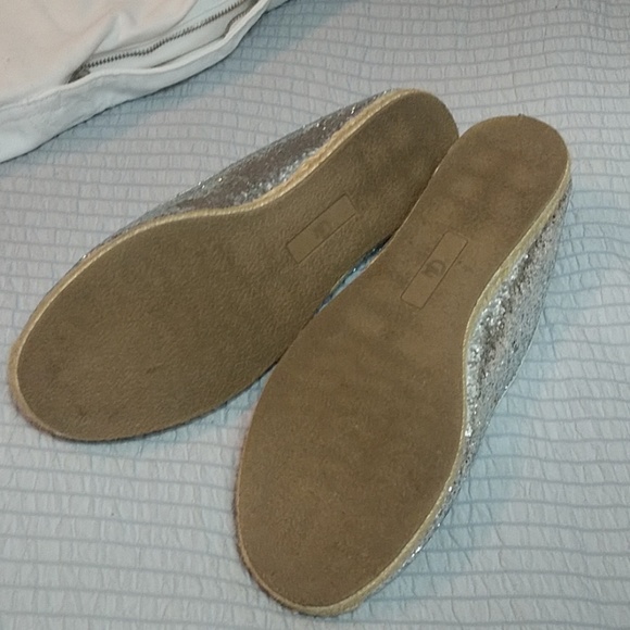 New Direction Flat - Picture 3 of 3